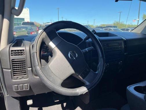 2008 Nissan Titan SE Crew Cab
