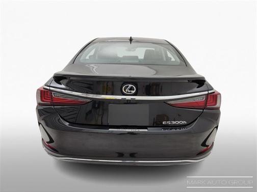 2024 Lexus ES 300h Base
