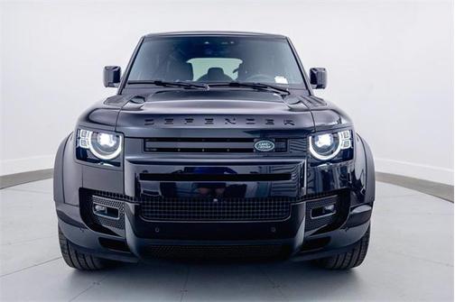 2023 Land Rover Defender 110 V8