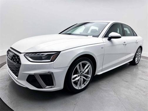2023 Audi A4 45 S line Premium Plus
