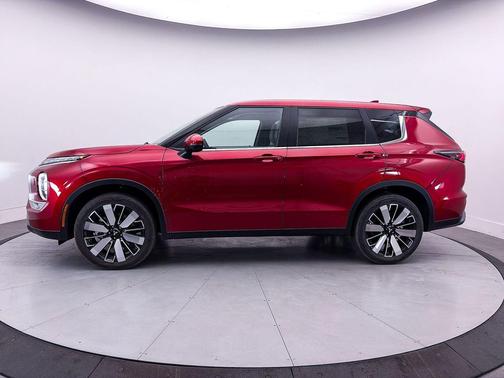 Red Diamond 2026 Mitsubishi Outlander SE S-AWC