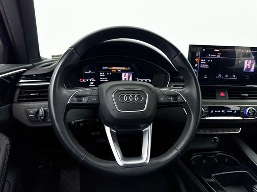 2024 Audi A4 45 S line Premium Plus