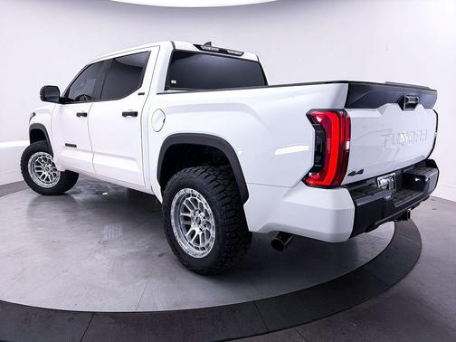 Ice Cap 2025 Toyota Tundra SR5