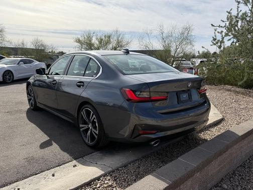 2022 BMW 330 330i