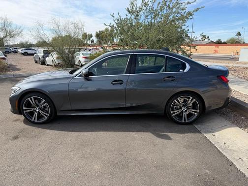 2022 BMW 330 330i