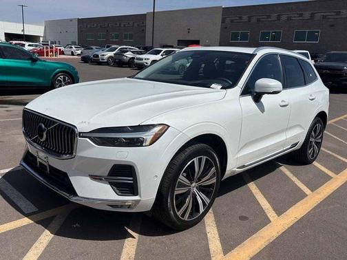 2022 Volvo XC60 B5 Inscription