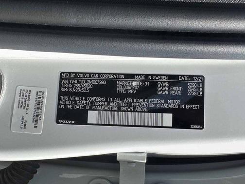 2022 Volvo XC60 B5 Inscription