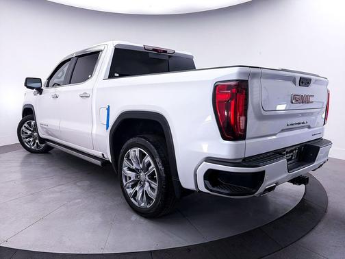 White Frost Tricoat 2023 GMC Sierra 1500 Denali