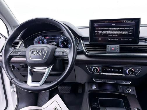 Ibis White 2023 Audi Q5 45 S line Premium Plus