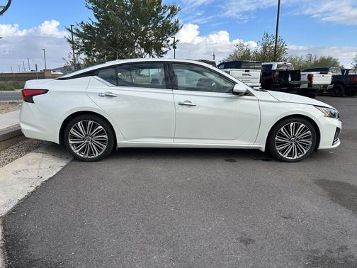 2023 Nissan Altima 2.5 SL