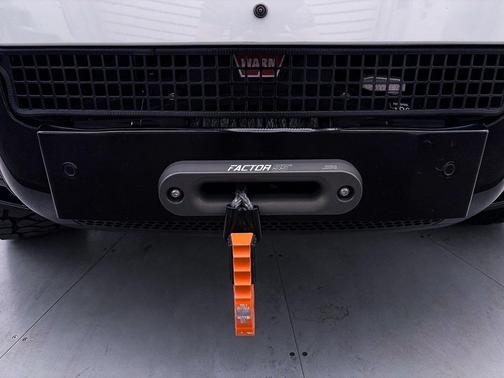 2023 Land Rover Defender 110 X-Dynamic SE