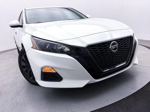 2022 Nissan Altima S FWD