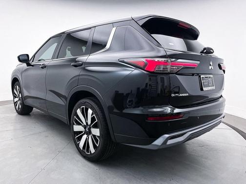 2025 Mitsubishi Outlander SE 2.5 2WD