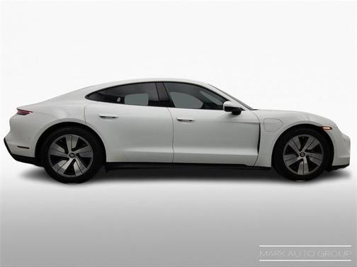 2022 Porsche Taycan Base