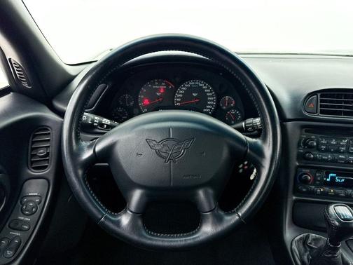 2000 Chevrolet Corvette Base