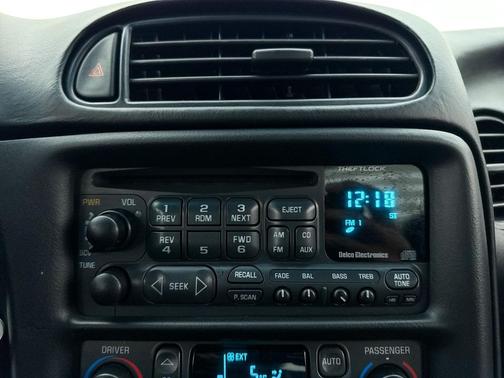 2000 Chevrolet Corvette Base