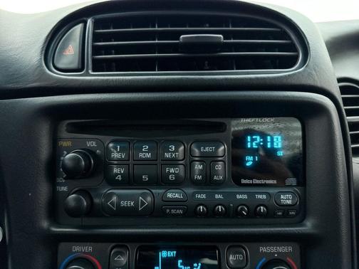 2000 Chevrolet Corvette Base