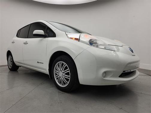 2014 Nissan Leaf S