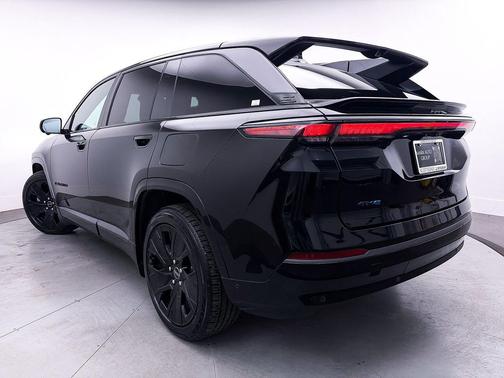 2024 Jeep Wagoneer S Launch Edition