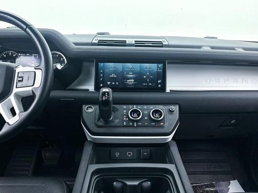 2023 Land Rover Defender 110 S