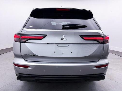 2026 Mitsubishi Outlander ES 1.5T 2WD