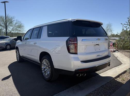 2023 Chevrolet Suburban Premier