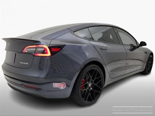 2023 Tesla Model 3 Performance