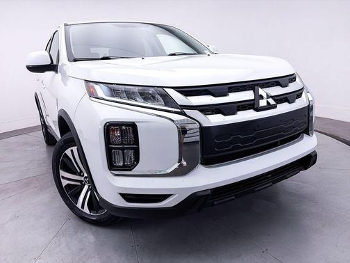 Pearl White 2020 Mitsubishi Outlander Sport 2.0 ES