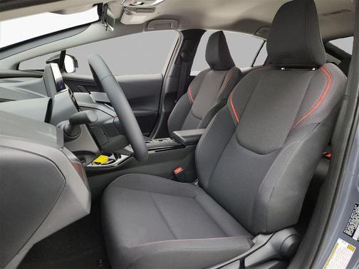 2025 Toyota Prius Plug-In Hybrid XSE Premium