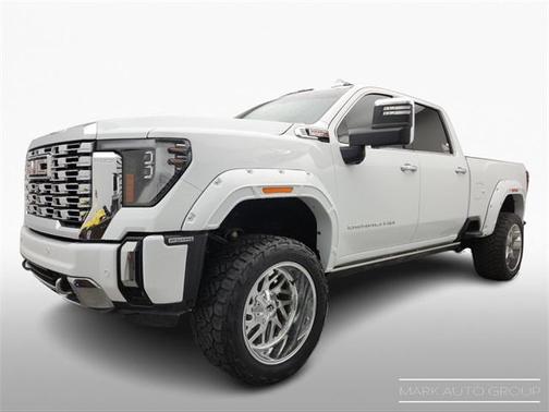 2024 GMC Sierra 2500 Denali