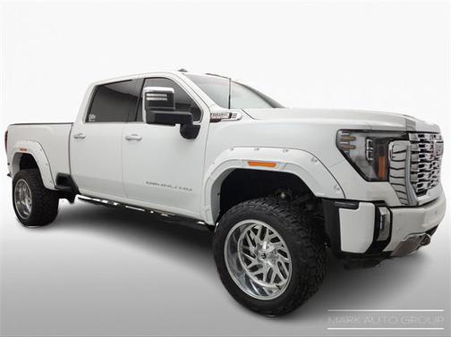 2024 GMC Sierra 2500 Denali