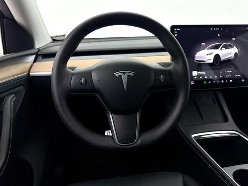 2024 Tesla Model Y Performance Dual Motor All-Wheel Drive