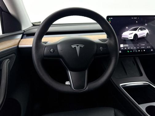 2024 Tesla Model Y Performance Dual Motor All-Wheel Drive