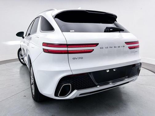 2023 Genesis GV70 2.5T AWD