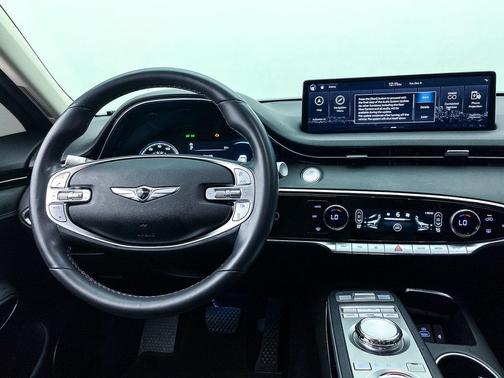 2023 Genesis GV70 2.5T AWD