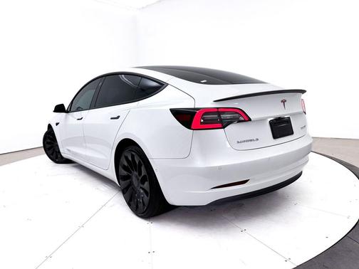Pearl White Multi-Coat 2021 Tesla Model 3 Performance
