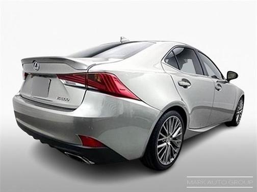 2018 Lexus IS 300 Base