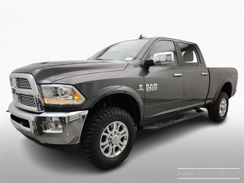 2018 RAM 2500 Laramie Crew Cab 4x4 6'4' Box
