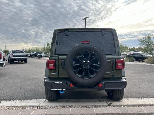 2022 Jeep Wrangler Unlimited 4xe Sahara