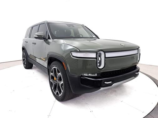 Green 2022 Rivian R1S Launch Edition