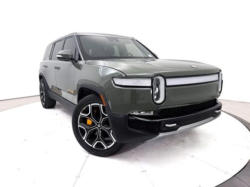 Green 2022 Rivian R1S Launch Edition
