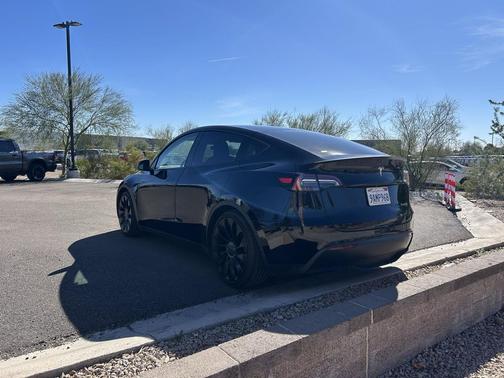2022 Tesla Model Y Performance Dual Motor All-Wheel Drive