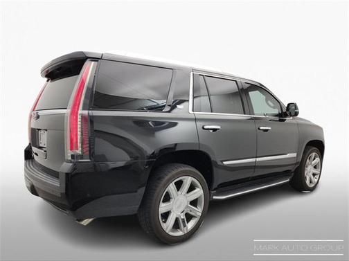 2018 Cadillac Escalade Luxury