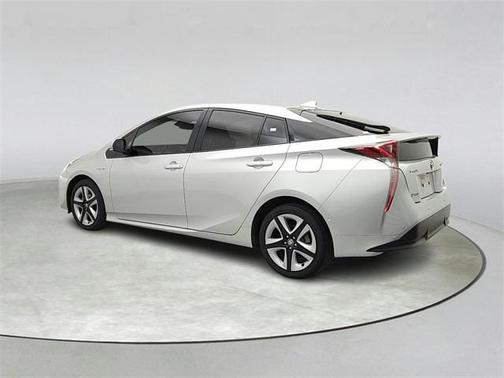 2018 Toyota Prius Four Touring