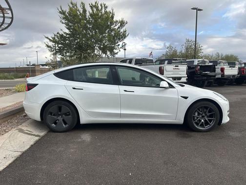 2023 Tesla Model 3 Standard Range