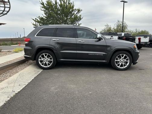 2016 Jeep Grand Cherokee Summit