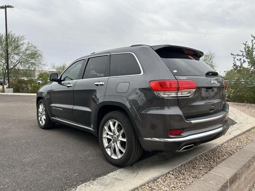 2016 Jeep Grand Cherokee Summit