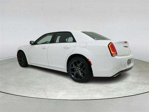 2022 Chrysler 300 S