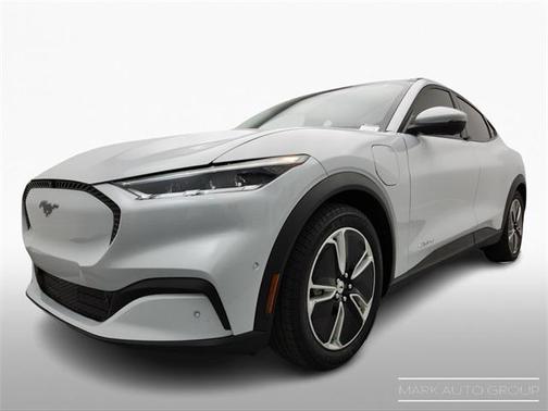 2022 Ford Mustang Mach-E Select