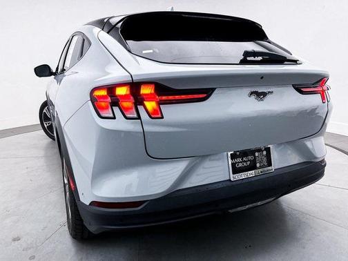 2022 Ford Mustang Mach-E Select
